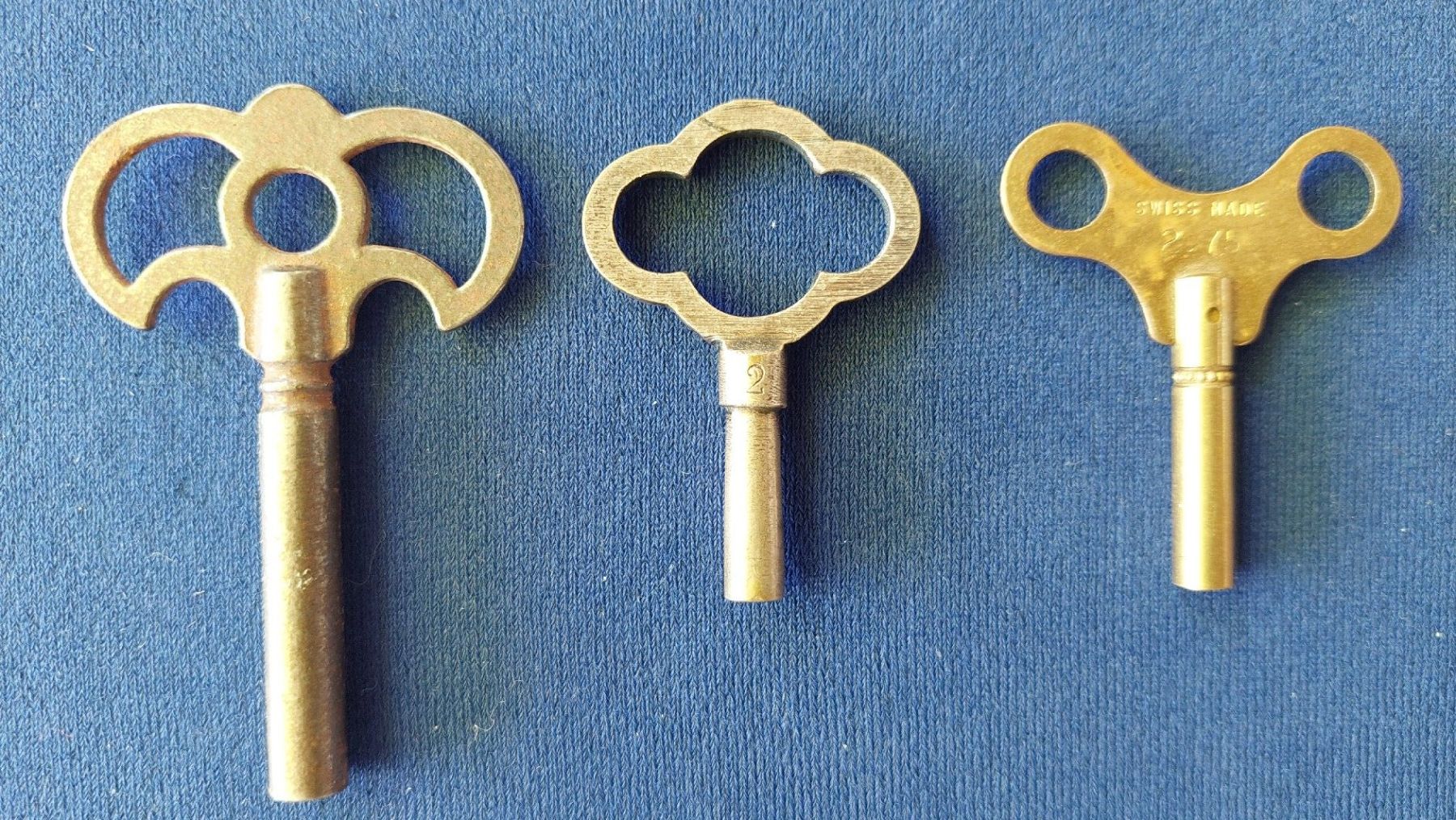 Schlüssel: Lot de 3 clefs pour remonter les pendules – Gebraucht aus Marsens von jogocade 1
