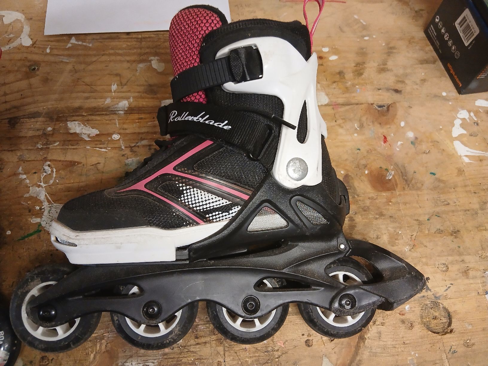 Pattini in linea & Pattini a rotelle: Rollerskates Rollerblade verstellbar Grösse 33-36.5 schwarz  – Usato da Jonen venduto da Holz81 4