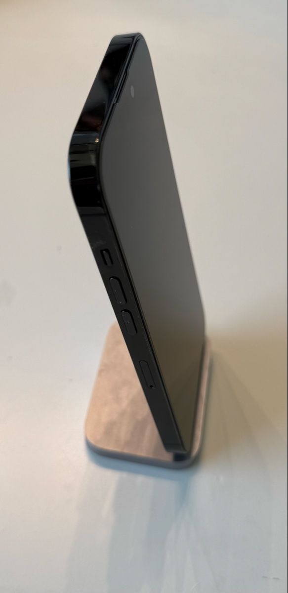 Apple Telefoni cellulari / Smartphones: Apple iPhone 14 Pro 1TB Graphite Top Zustand – Usato da Füllinsdorf venduto da FRANKSGI 2