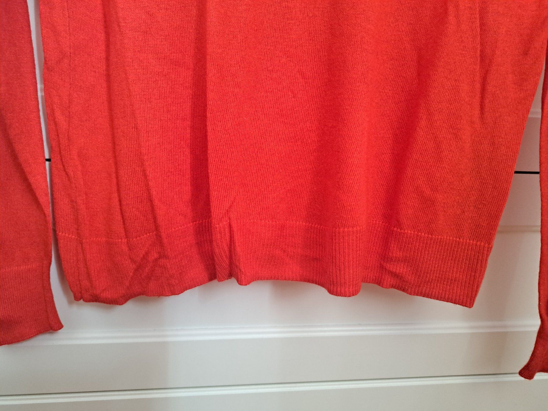 Zara Pulls & Sweat-shirts: ZARA Pullover Grösse M mit Schulterausschnitt – D'occasion à Zürich par dph_r9t2 5