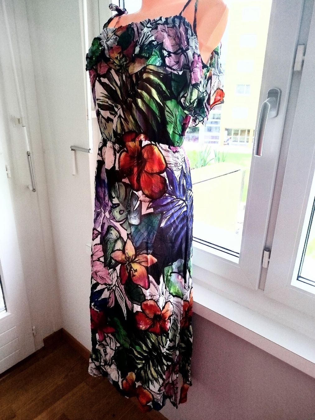 Robes: Sommerkleid mit Blumenmuster, Größe 40 – D'occasion à Wauwil par Sanczeza 2