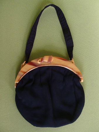 schwarze Vintage Satin Abendtasche mit Galalit  Bügel