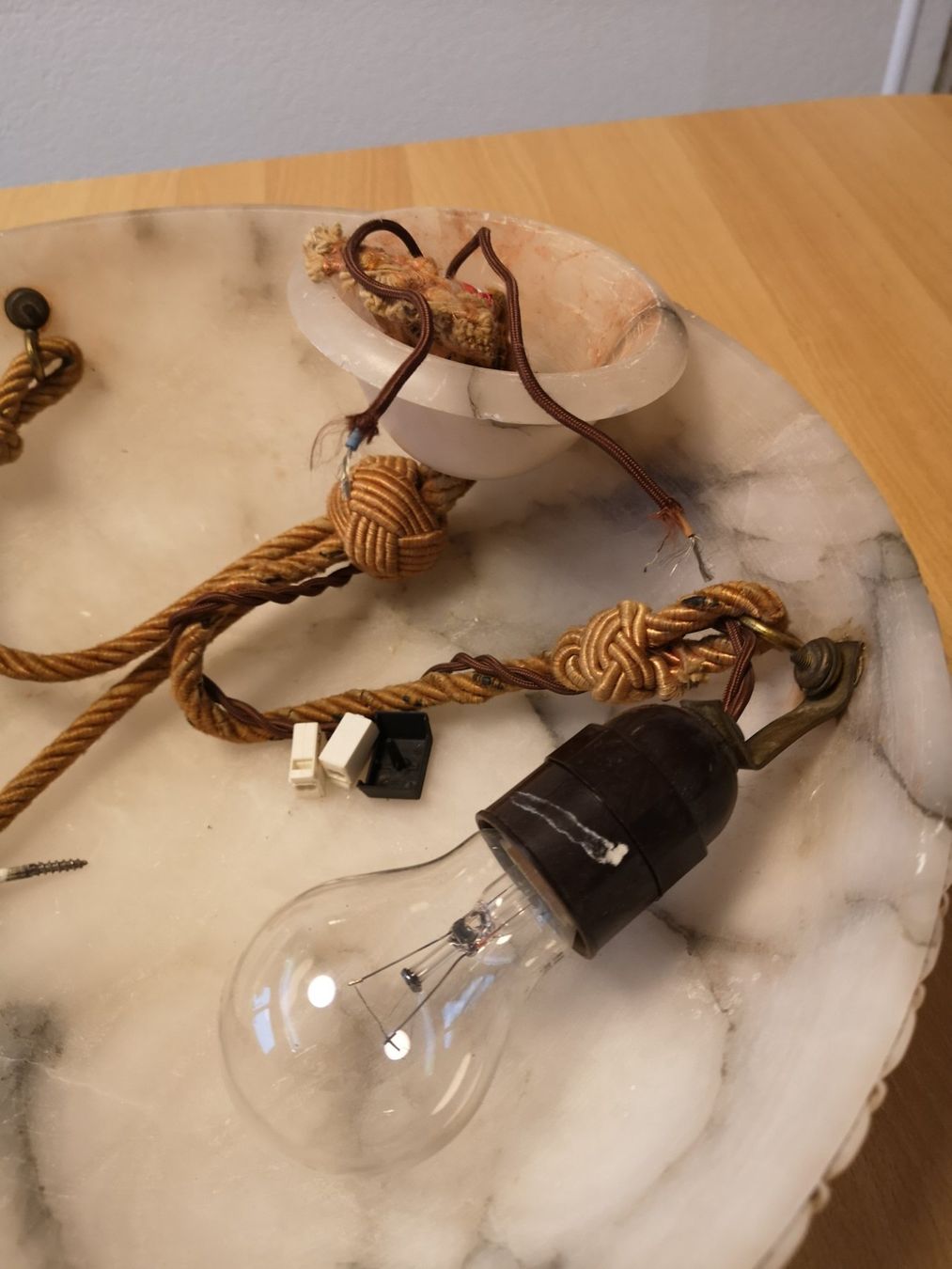 Lampadari & plafoniere: Stein-Deckenlampe antik – Usato da Zürich venduto da Gemi 2