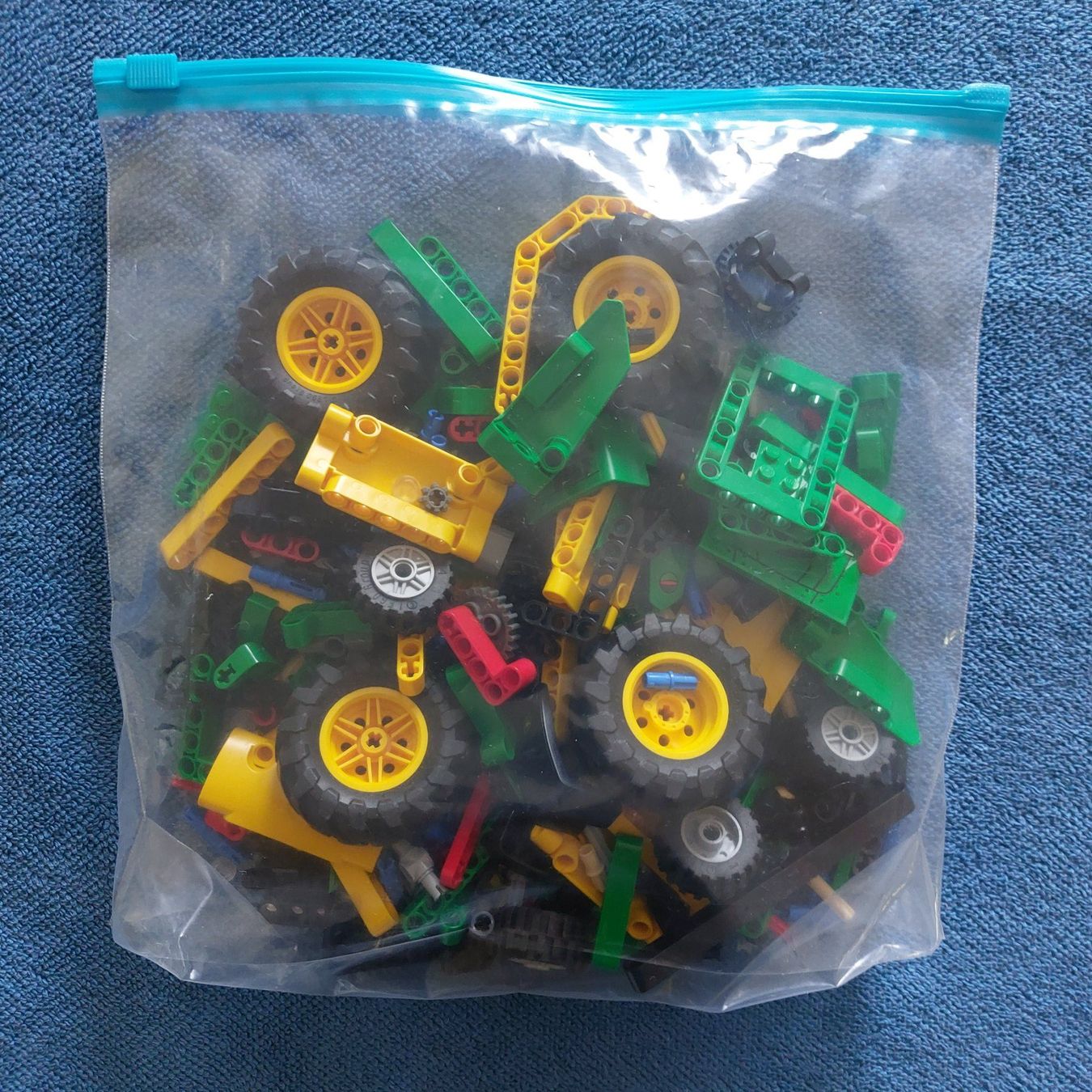 Lego Kit di costruzioni: LEGO 42136 – Usato da Uetikon am See venduto da Peter_von_Lanthen 2