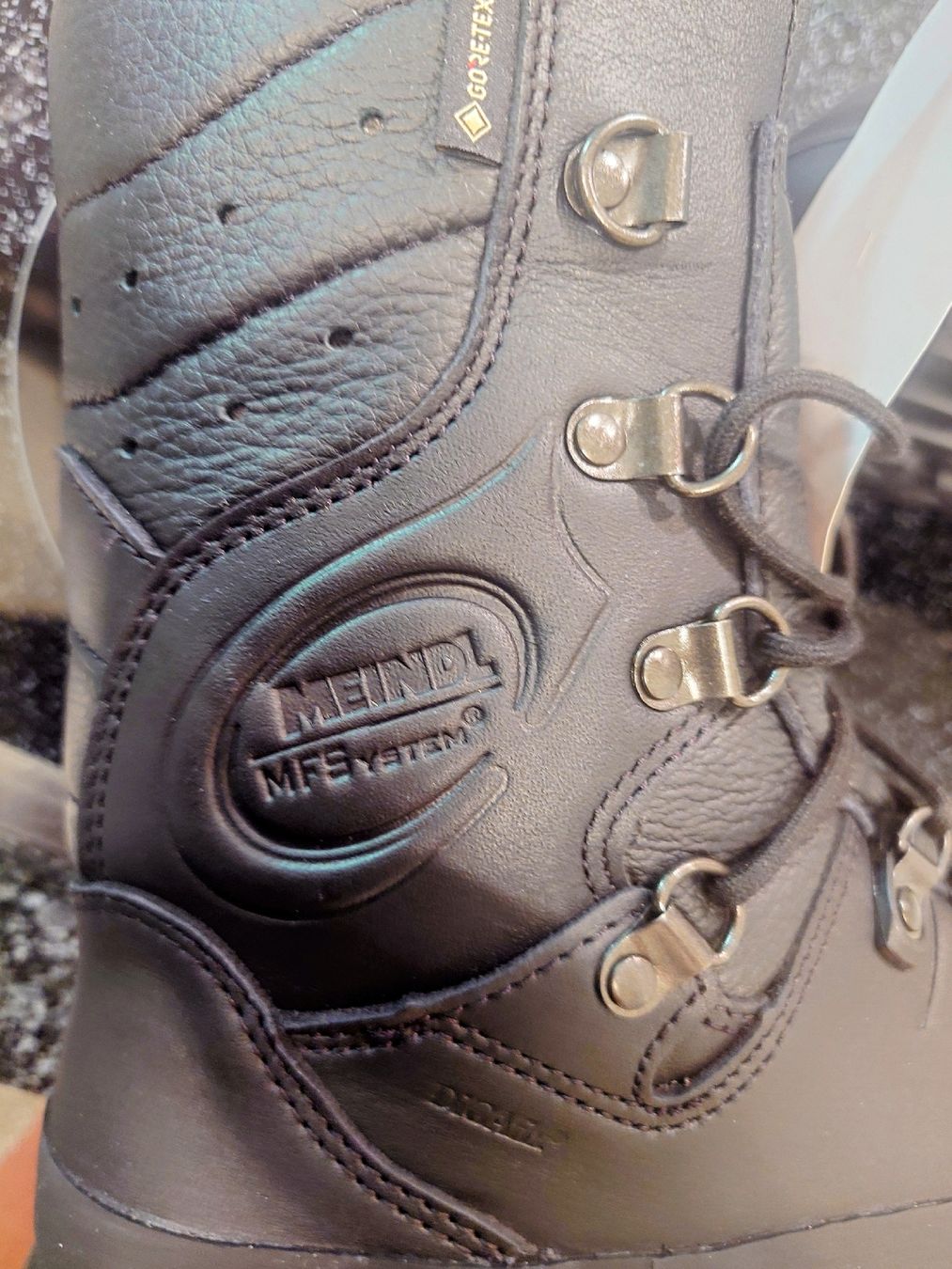Meindl Scarpe da uomo: Meindl - Safety Pro S3 mit Stahlkappen – Nuovo e nell'imballaggio originale da Worben venduto da Hugo32 3