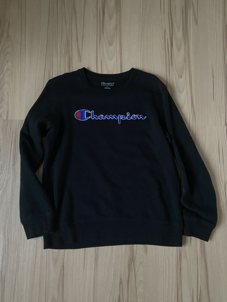 Maglioni & Felpe: SCHWARZES CHAMPION SWEATSHIRT SIZE L KINDERGRÖSSE – Usato da Arbon venduto da arminnnn