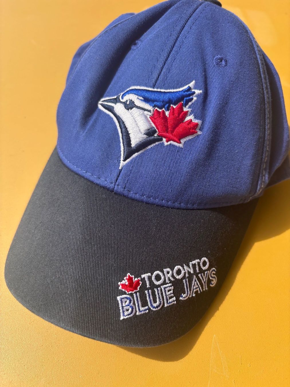 Copricapi, berretti & cappellini: TORONTO BLUE JAYS Cap – Usato da Zürich venduto da missmodernage 1