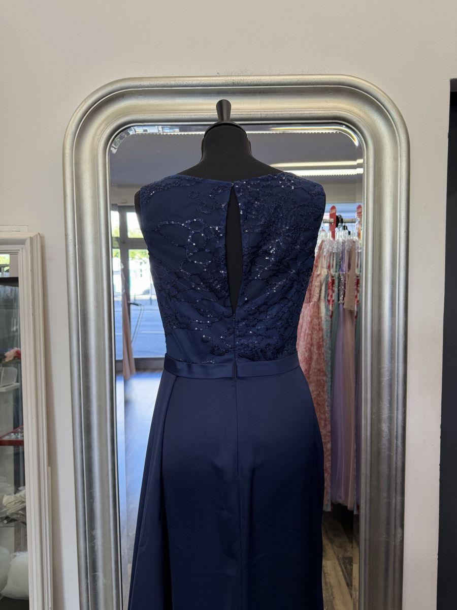 Vestiti: Damen Abendkleid dunkelblau Grösse 36 – Nuovo e nell'imballaggio originale da Schlatt ZH venduto da xhesiesi 5