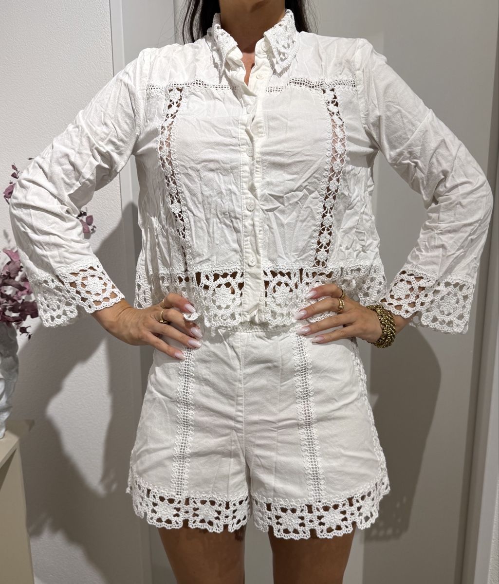 Zara Lotti di vestiti: White lace blouse L and shorts M – Usato da Dübendorf venduto da ReLoved_Fashion_ZH