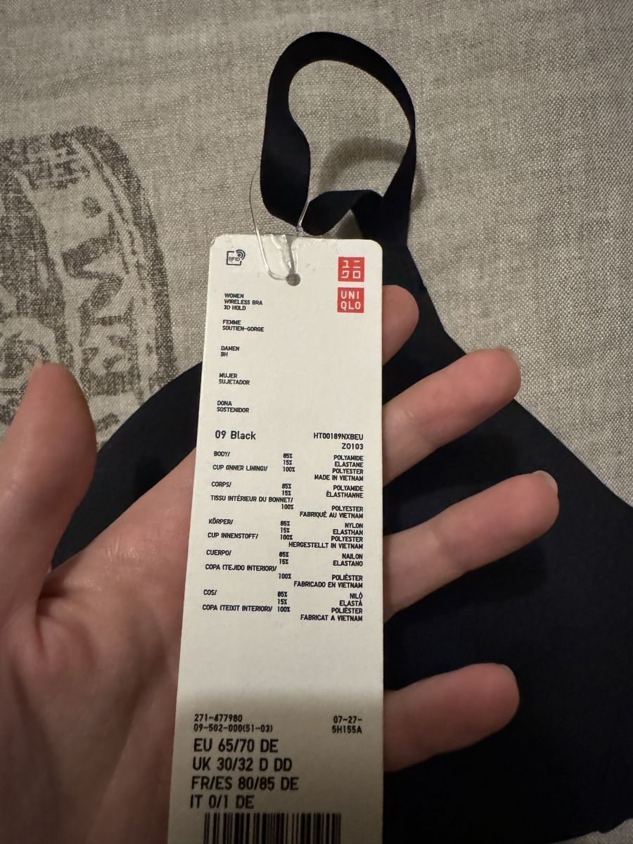 Altra biancheria intima: NEW Uniqlo Bra Hold 80/85 D-E Size – Nuovo e nell'imballaggio originale da Neuchatel venduto da Mia_G 2