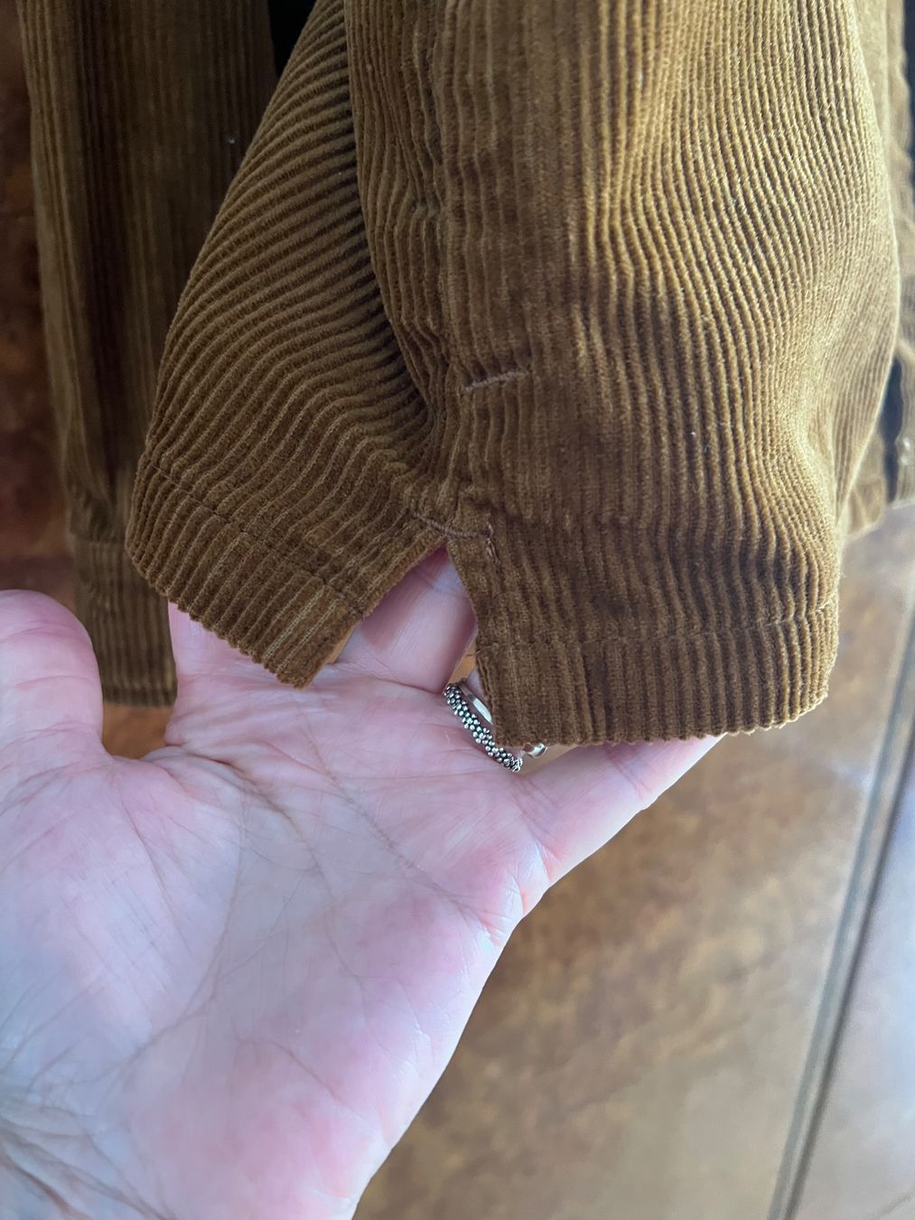 Carhartt Giacche: Carhartt Cordhemd braun L – Usato da Biel/Bienne venduto da Girasole232 5