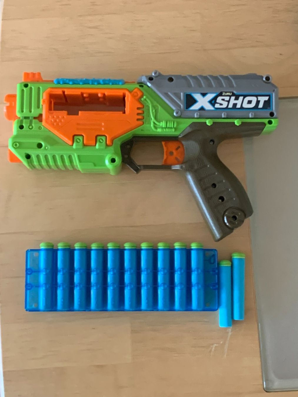 Nerf Spielzeuge: X-Shot Flying Bug Attack Nerf – Gebraucht aus Zürich von recordman01 1