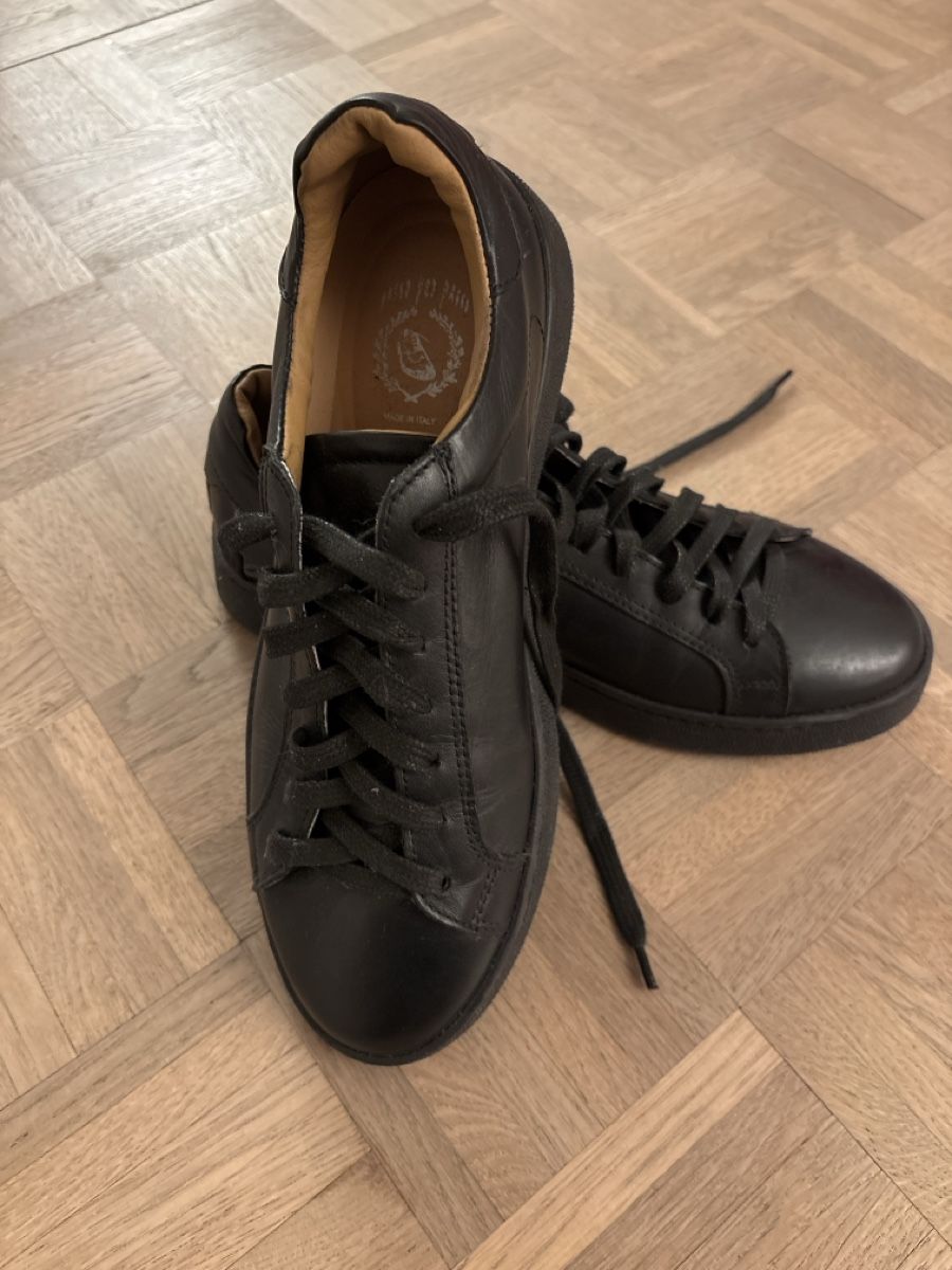 Scarpe da uomo: Herrenschuhe schwarz Größe 40 – Nuovo (secondo la descrizione) da Luzern venduto da konsi6006