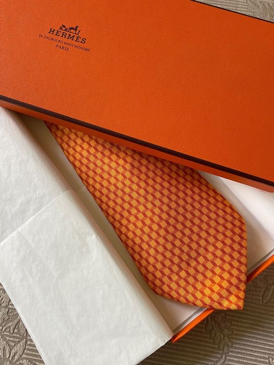 Cravate En Soie Hermès Jaune - Occasion, Marque De Luxe Pour Homme