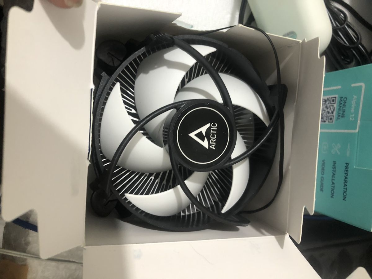 Intel Ventilatori: Arctic Alpine 12 Refroidisseur CPU Intel Compact Neuf! – Nuovo (secondo la descrizione) da Biel-Bienne venduto da alos07 2