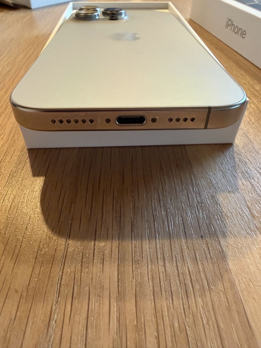 Apple Portables: Iphone 16 Pro Max / 512GB / TOP-Zustand – Neuf (Voir description) à Wallisellen par Blackhawks_16 5