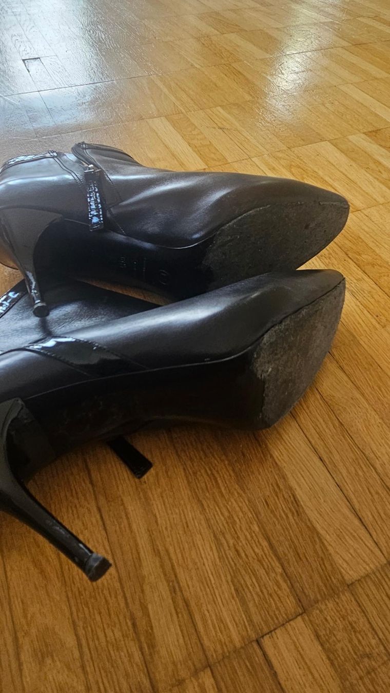 Alexander Mcqueen Chaussures femmes: Alexander McQueen Leder Stiefeletten Gr. 38.5 – D'occasion à ZUMIKON par 99aes 3
