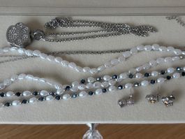 🌹Luxus  Set Nr: 3🌹 Kette und Ohrschmuck Farbe : Silber