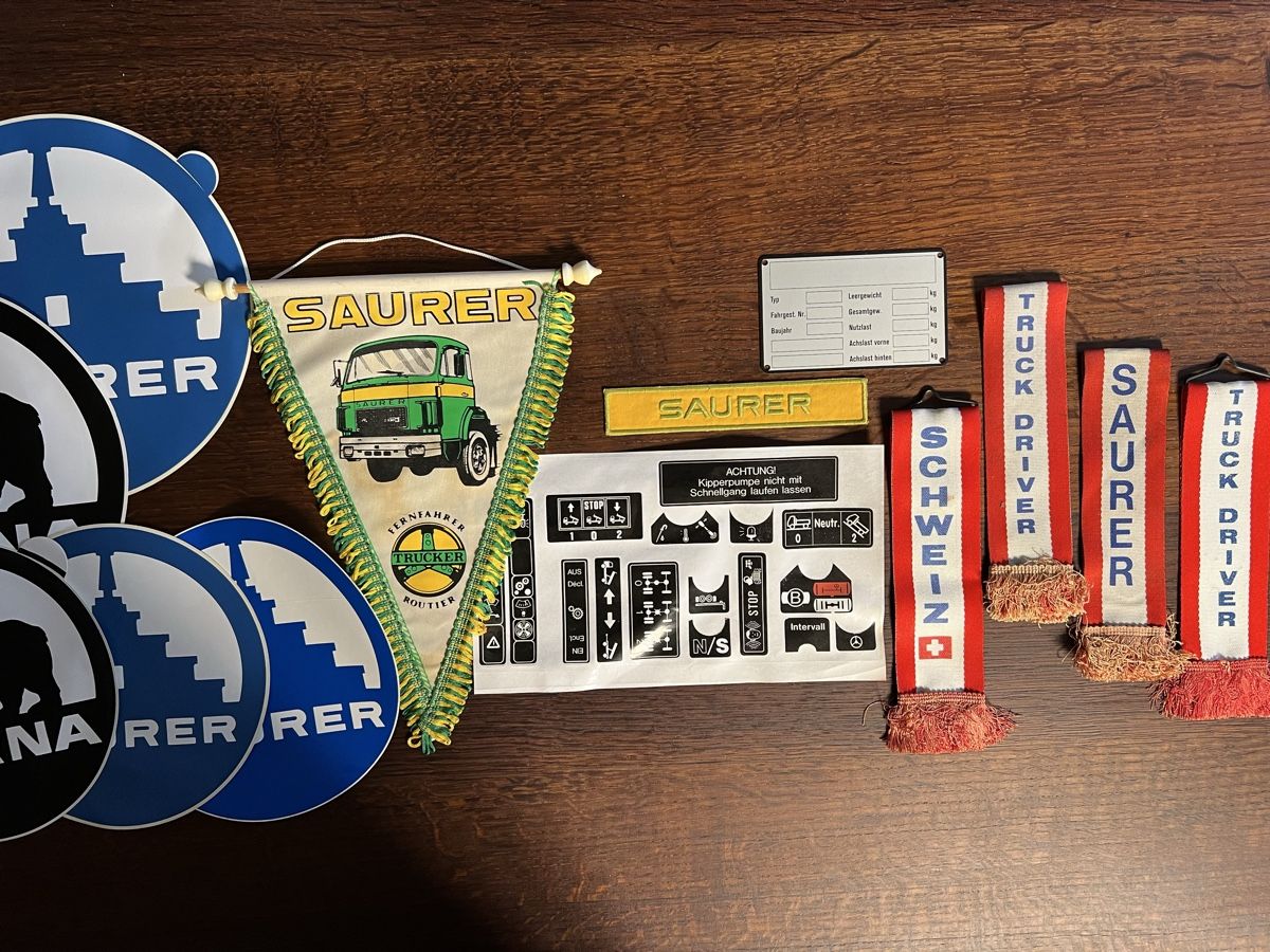 Tutti i ricambio: Saurer Fanartikel / Driver-Set – Usato da Rickenbach SO venduto da Ikognito
