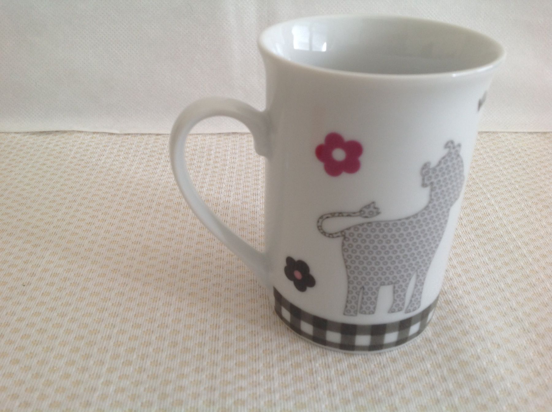 Tazze: D.F.T.E.homecollection - Tasse - Mug – Usato da Sion venduto da accroshoes 1