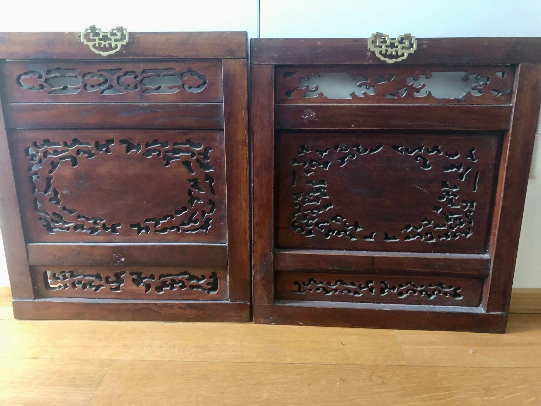 Articoli in legno: 2 China Holz-Paneele Relief geschnitzt alt – Usato da Basel venduto da chinarh891 5