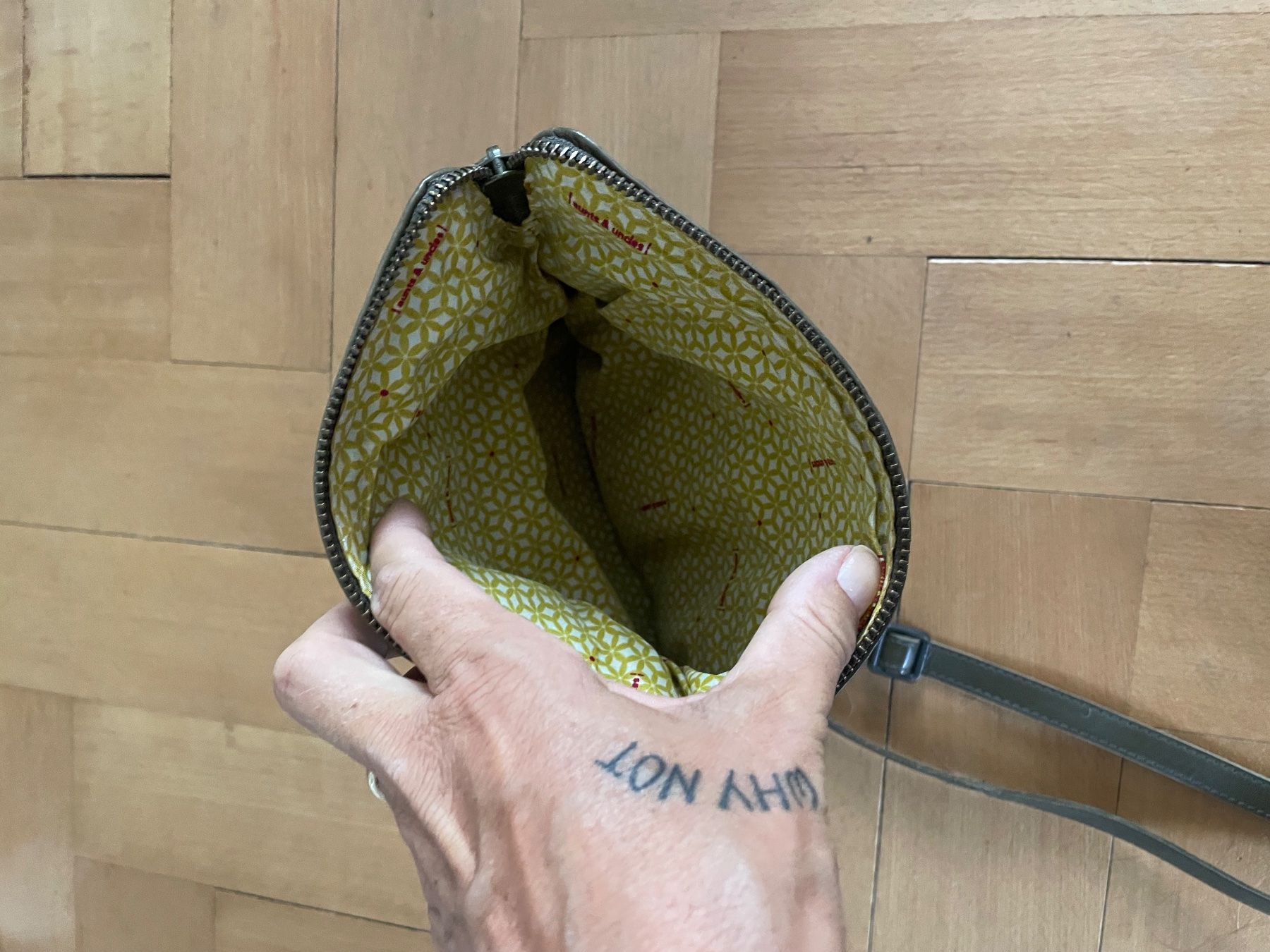 Aunts & Uncles Taschen für Damen: Handtasche Aunts&uncles – Gebraucht aus Arbon von Meret2 3