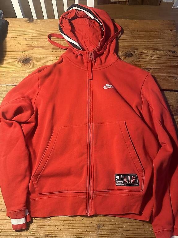 Giacche: Nike Air Jacke  – Usato da Thun venduto da noe_rz5b