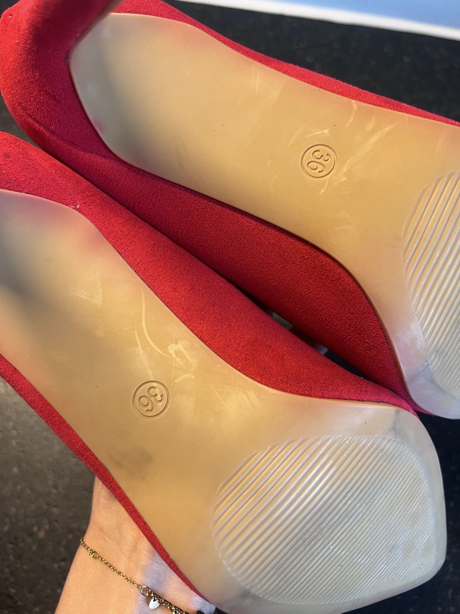 Chaussures femmes: Schöne Pumps Gr 36 – D'occasion à Balgach par Ni.Steiger 3