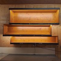 Displayregal - ideal für stilvollen Keller oder Showroom