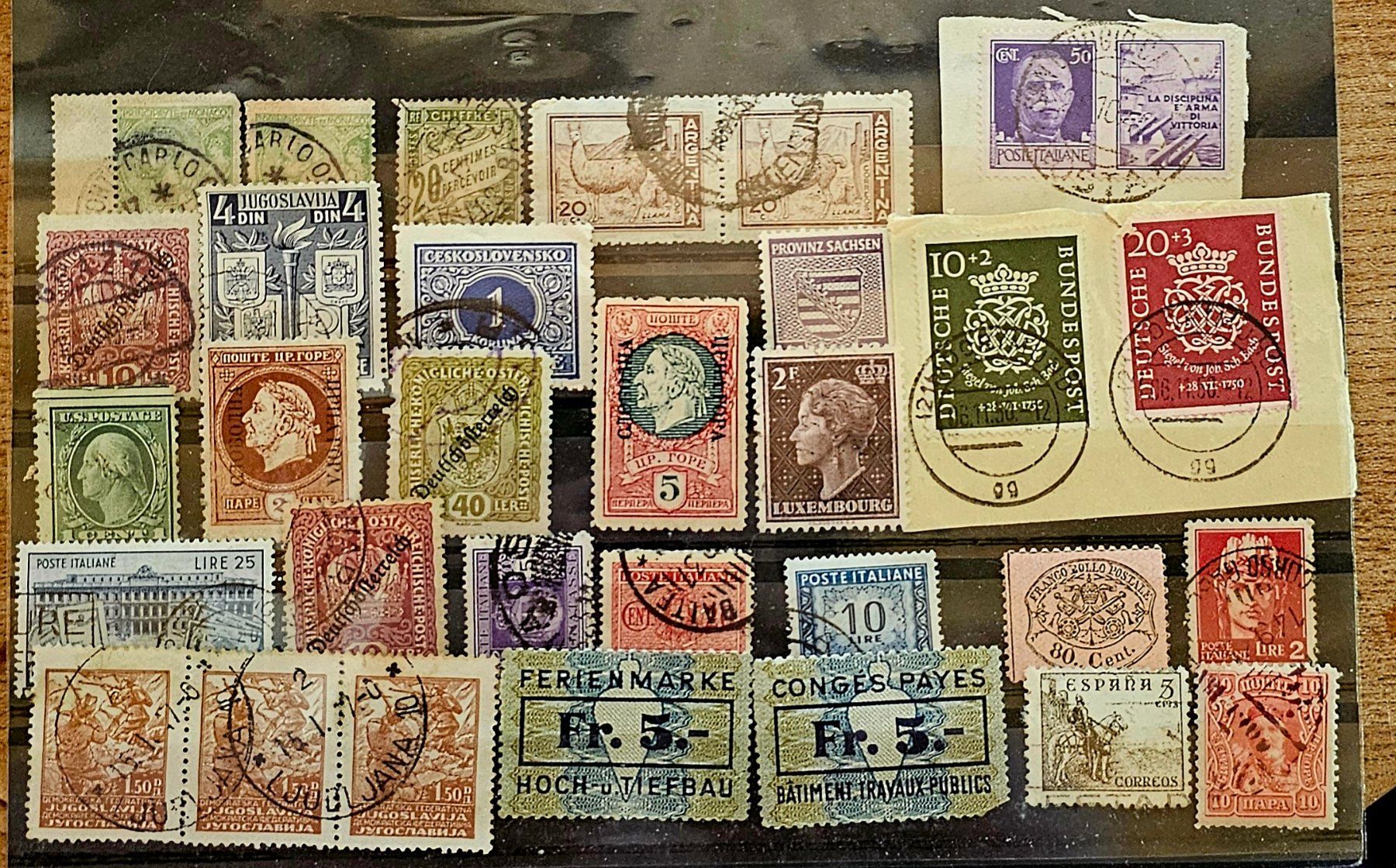 Alle Briefmarken: Welt - verschiedene alte Marken – Gebraucht aus Les Valettes von Nuba1