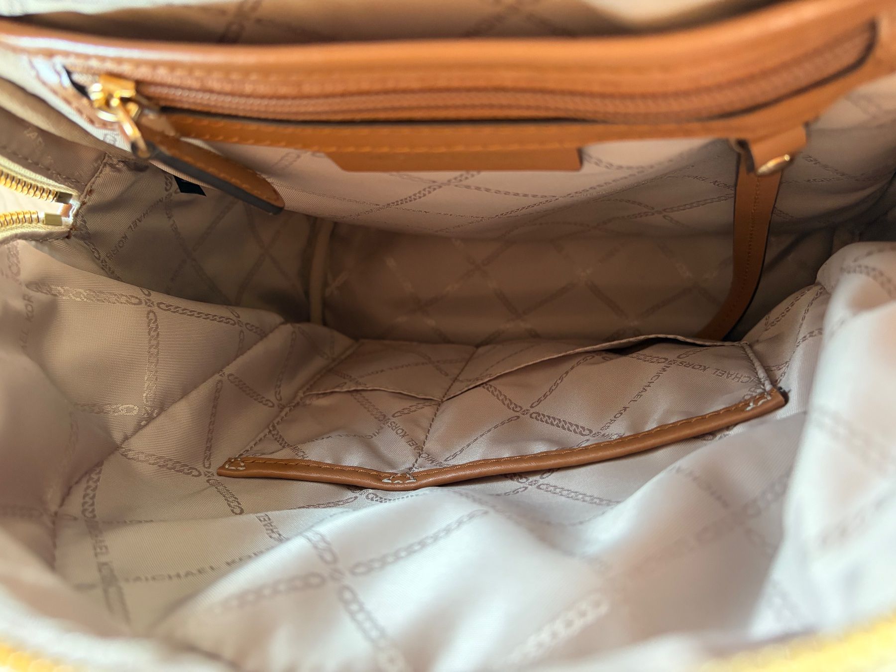 Michael Kors Zaini: Michael Kors Rhea Zip Rucksack in Beige – Nuovo (secondo la descrizione) da Islisberg venduto da Iapetus 5