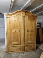 Antiker Schrank