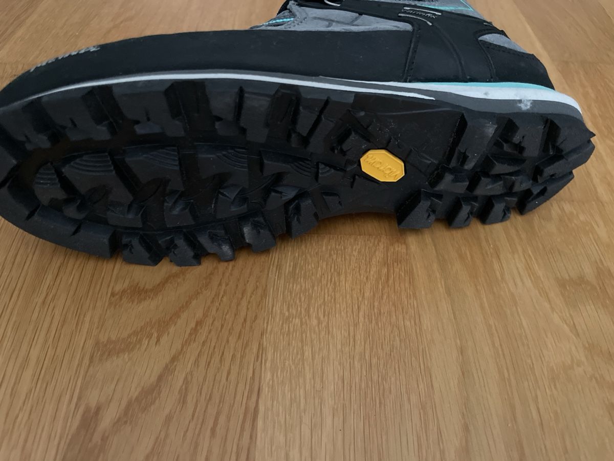 Meindl Chaussures femmes: Trekkingschuhe Meindl Lady neu – Neuf avec emballage d'origine à Zug par sommer045 1