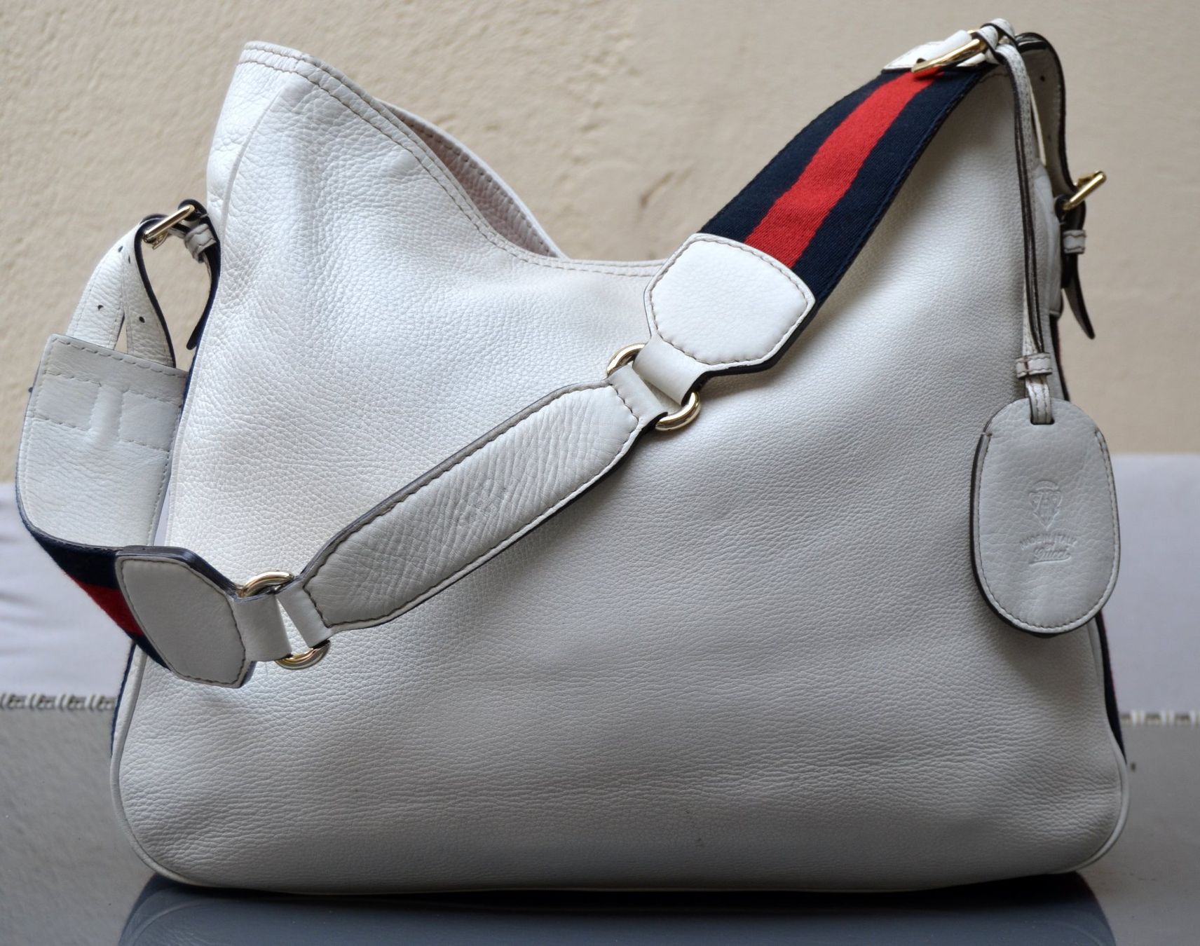 Gucci Taschen für Damen: Gucci Web Tote Tasche / sac – Gebraucht aus Collonges von Auganien