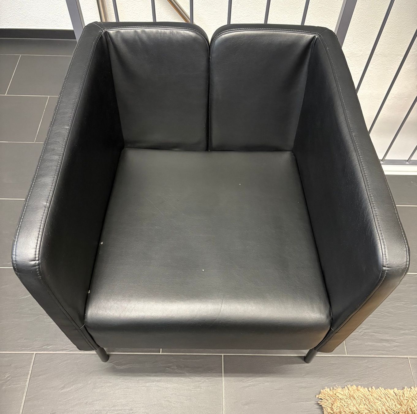 Ikea Poltrone: Sessel IKEA, Kunstleder schwarz – Usato da Bünzen venduto da bnzn82 1