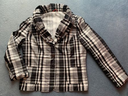 Schicker Damenblazer, Gr. 42, schwarz/weiss kariert