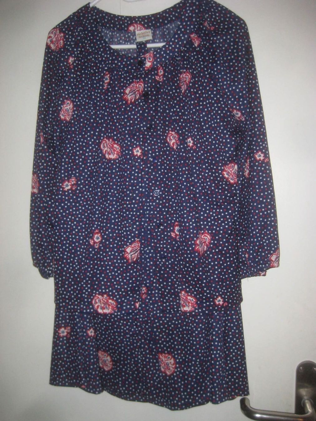 Costumi: DAMEN KOSTÜM – Usato da Uster venduto da flocke1 1