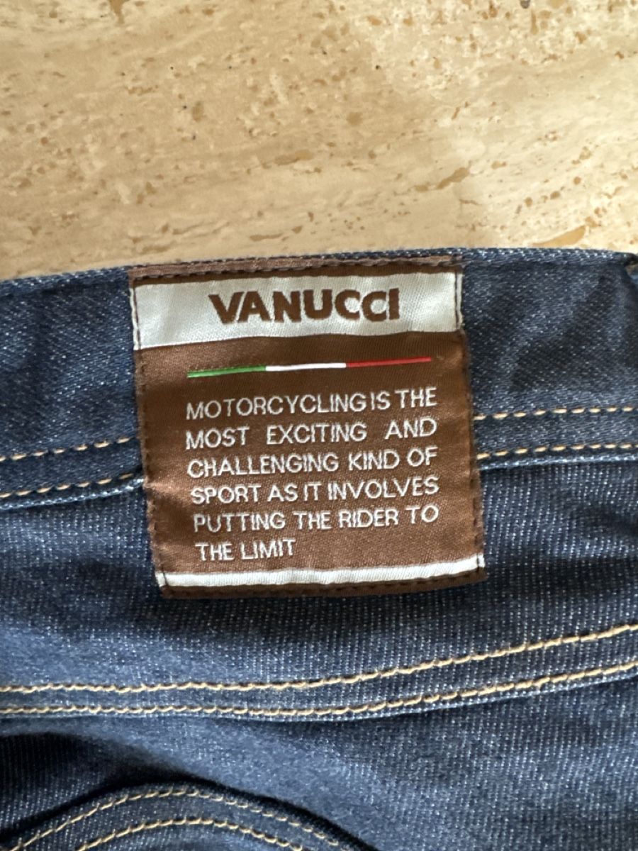 Vanucci Hosen: Vanucci Motorradhose Gr. 52  34/32 – Gebraucht aus Therwil von dom_gfj8 2