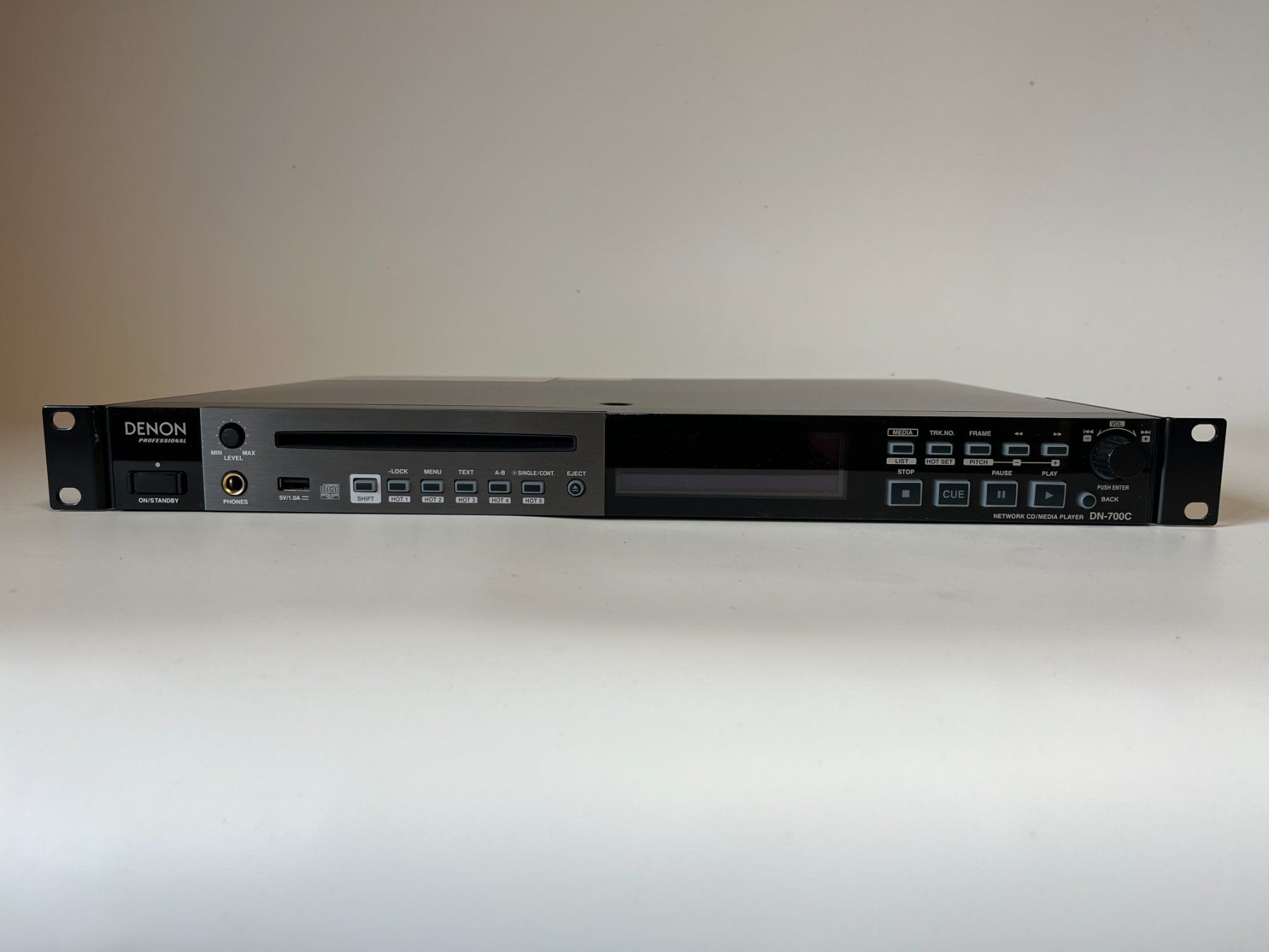 Denon Lettore multimediale & Streamer: Denon Professional DN-700C Netzwerk-/Media-/CD-Player – Usato da Zizers venduto da fiduciar
