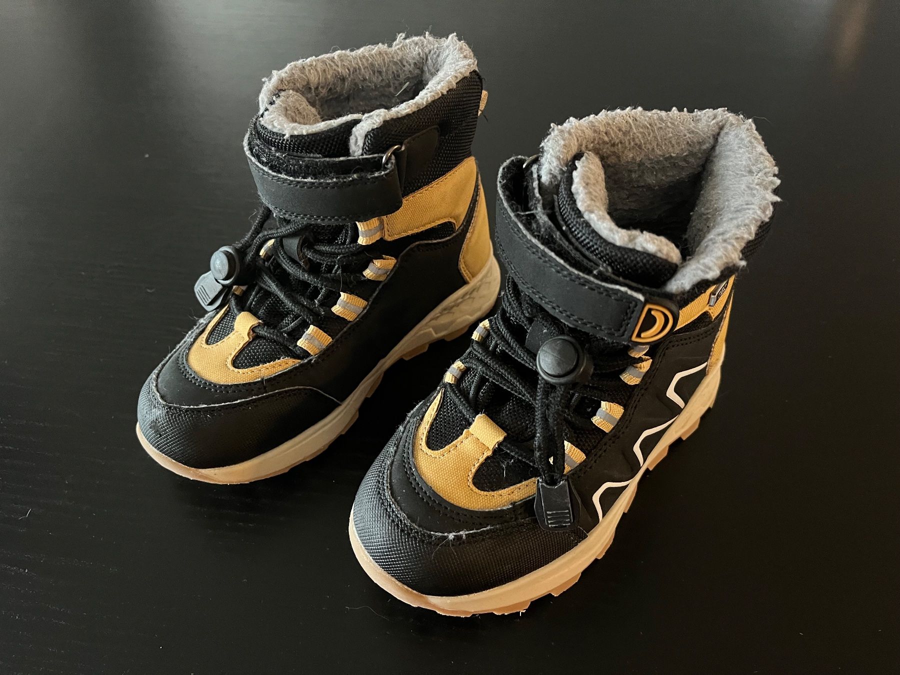 Scarpe per ragazzi: Winter Schuhe Set, Gr. 27 – Usato da Düdingen venduto da Moonils 1