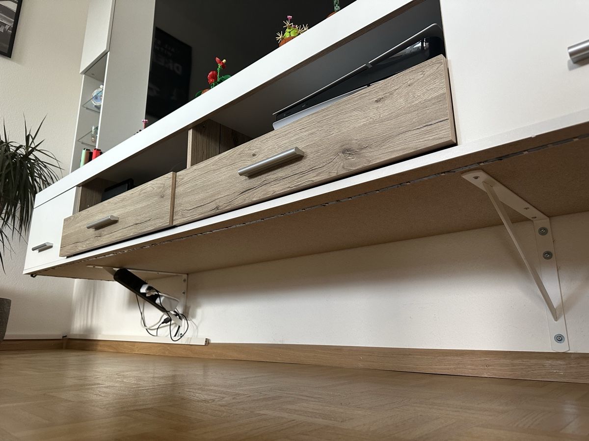 Conforama Meubles TV: Möbeln – D'occasion à Birsfelden par Salvo09 1