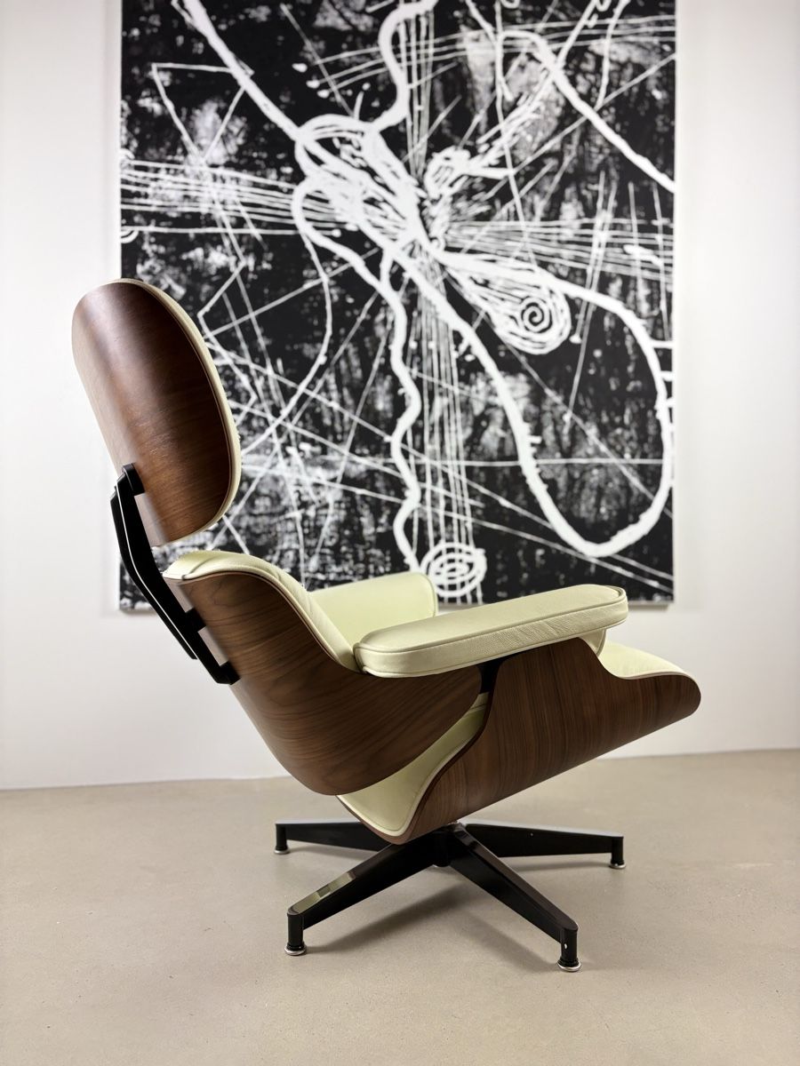 Poltrone: Lounge Chair mit Ottoman Echtleder Ivory – Nuovo (secondo la descrizione) da Münchenstein venduto da AndreHaus 3
