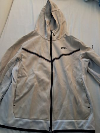 Veste à capuche Nike Tech homme beige taille M bon état