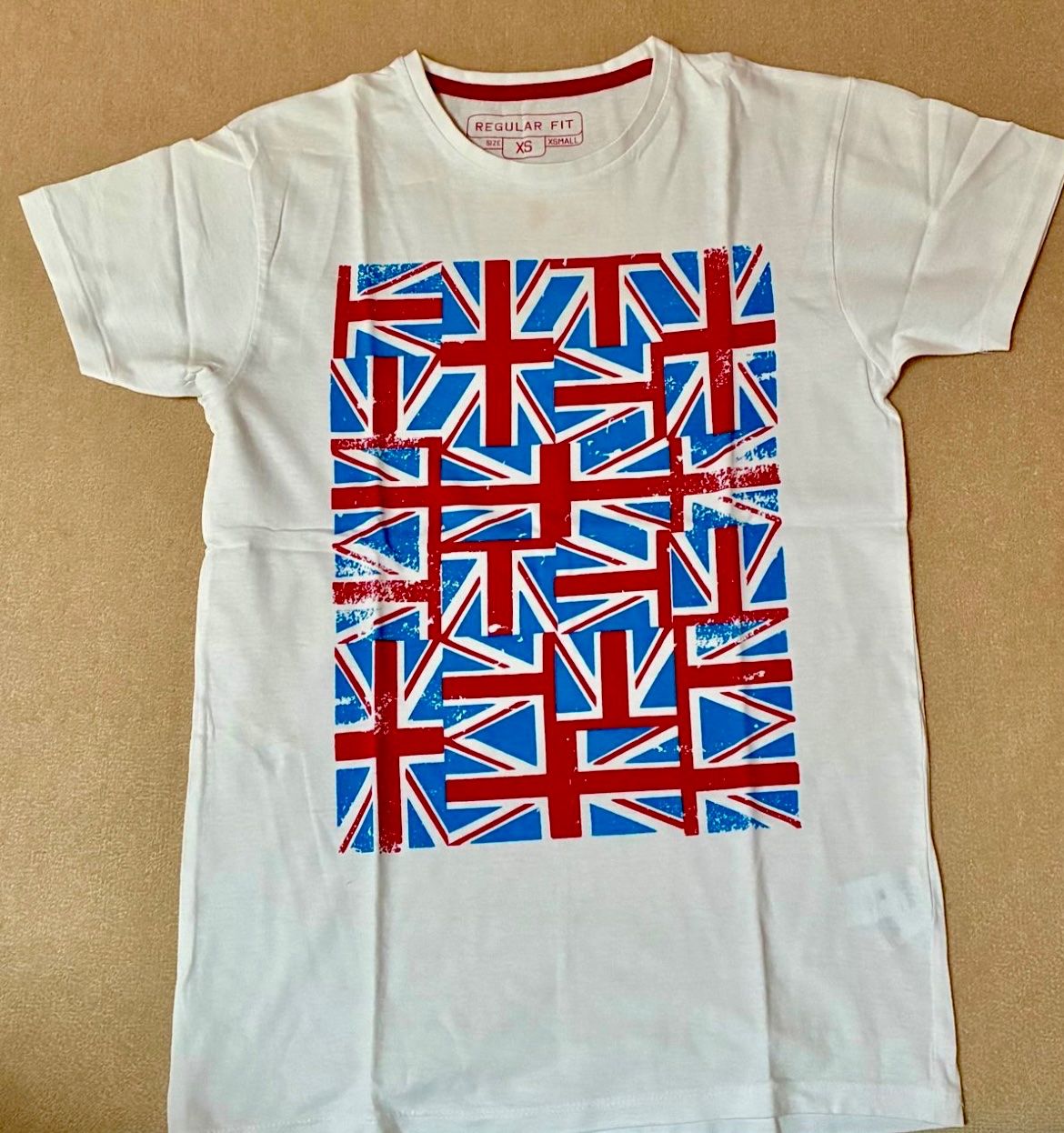 T-shirt: Union Jack Tee - XS Regular Fit – Usato da Lufingen venduto da bombolulu