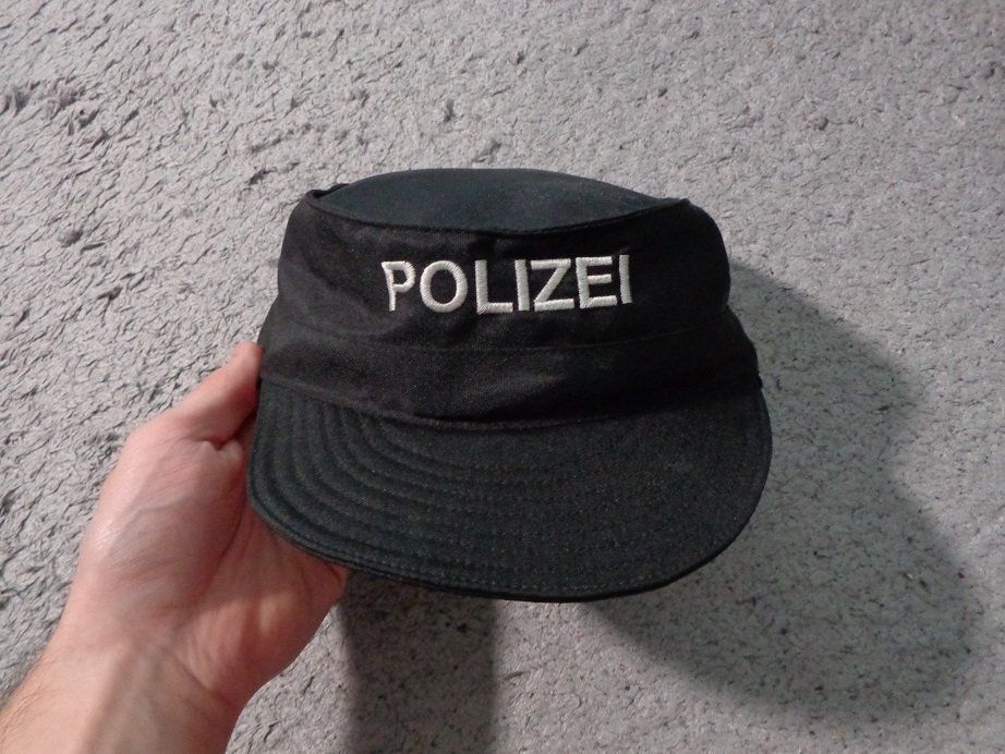 polizei-m-tze-gebraucht-in-gontenschwil-f-r-chf-20-mit-lieferung