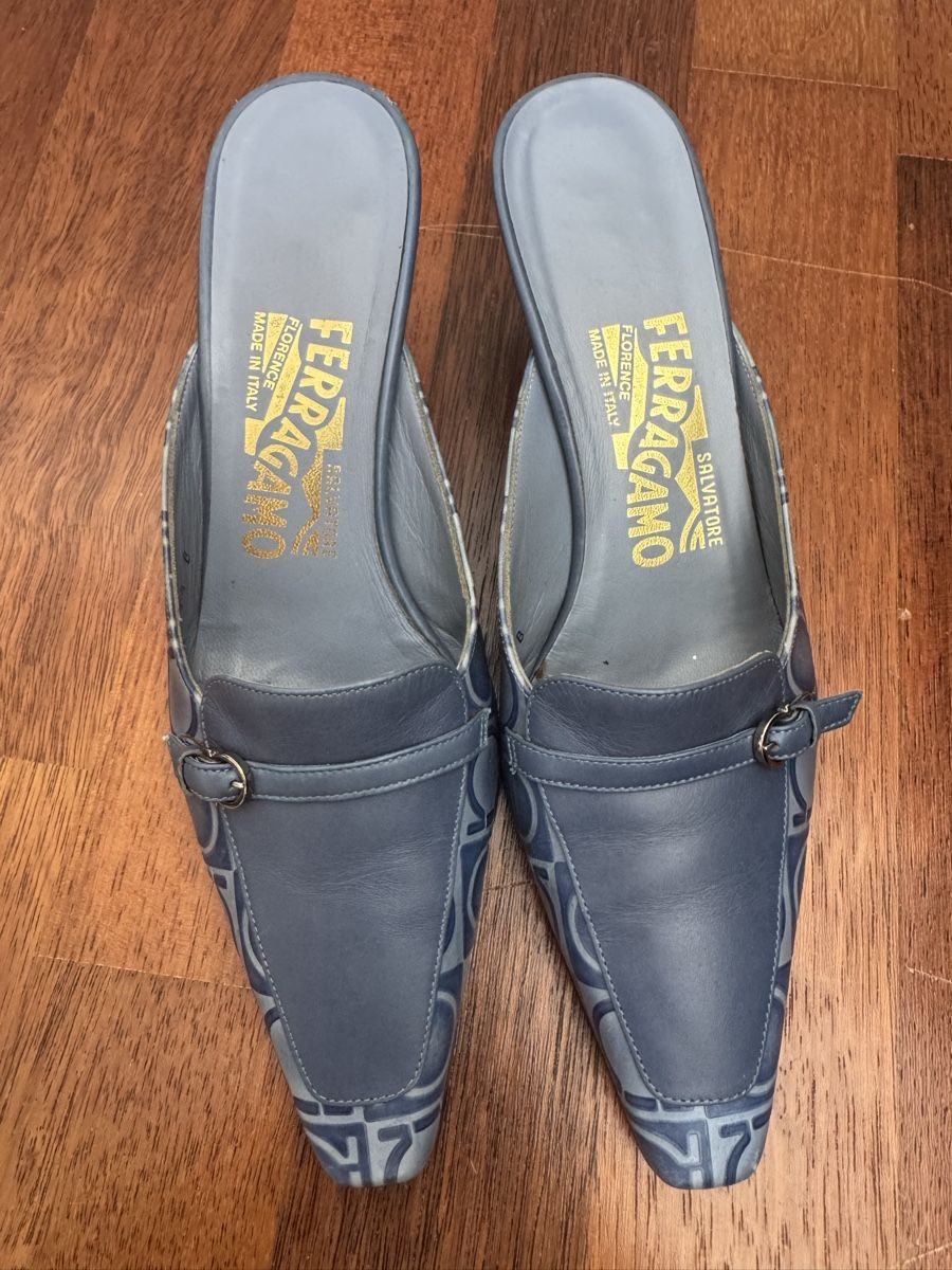 Salvatore Ferragamo Damenschuhe: Ferragamo Leder Mules y2k Vintage – Neu (gemäss Beschreibung) aus Uetikon am See von sop_vw5x 2