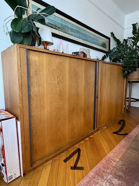 Armoires: Meubles en bois à store – D'occasion à Lausanne par huggylesbonstuyaux01