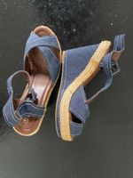 Sommerliche  Keilabsatz Sandalen in Jeans Optik, Grösse 39
