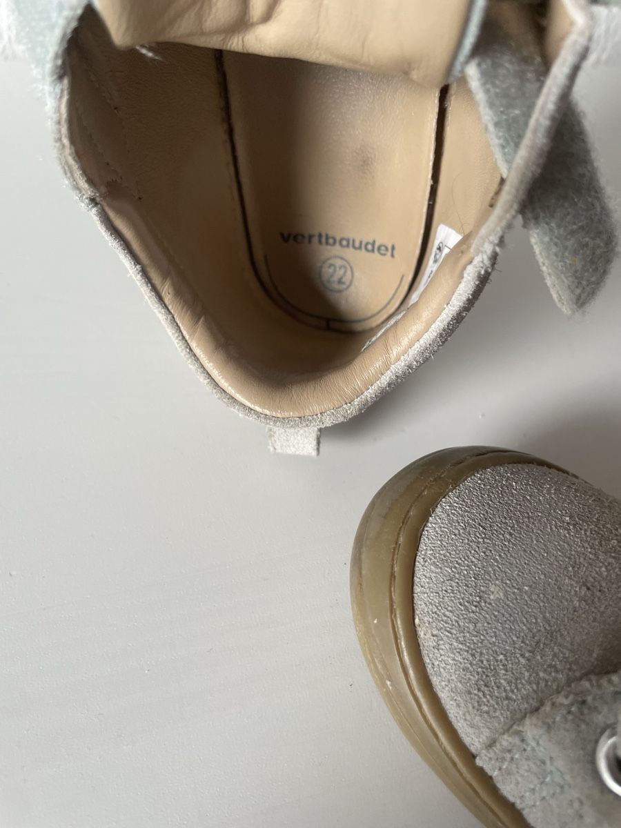 Vertbaudet Schuhe für Jungen: Chaussures enfant Vertbaudet taille 22 – Gebraucht aus Versoix von Pti-pois 2