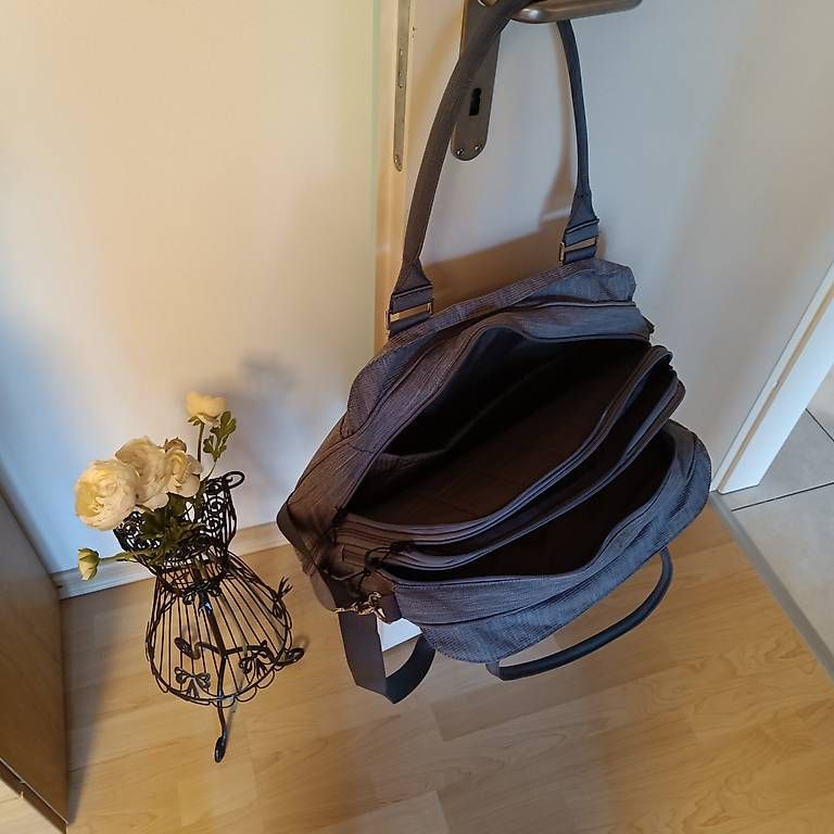 Sacs: Laptop Tasche mit vielen Fächer – D'occasion à Safenwil par RockyFlocky 1